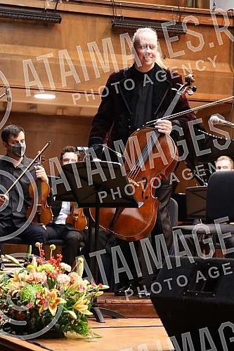 The concert of the chamber ensemble of 13 strings and Denis Shapovalov (cello and electric cello) as part of the 53rd edition of BEMUS was held in the great hall of Kolarac's endowment, and Shapovalov performed a program - 