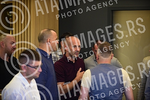 The official promotion of the new set of Nike FK Partizan jerseys for the 2022/23 season was held in the VIP Lounge above the center line of the Partizan stadium.
Svecana promocija nove garniture Nike dresova FK Partizan za sezonu 2022/23 odrzana je The official promotion of the new set of Nike FK Partizan jerseys for the 2022/23 season was held in the VIP Lounge above the center line of the Partizan stadium.
Svecana promocija nove garniture Nike dresova FK Partizan za sezonu 2022/23 odrzana je