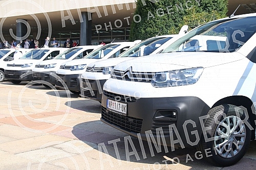 The President of the Republic of Serbia, Aleksandar Vucic, attended the handover of 26 specialized vehicles for the transport of vaccines and medical personnel procured with IPA 2020 funds through the EU Local Development Project (EU PRO PLUS), imple