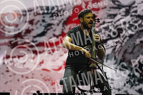 2CELLOS, the duo Luka Sulic and Stjepan Hauser held a concert in Stark Afrena as part of their 2CELLOS world tour, which is their last joint tour.2CELLOS, duo Luka Sulic i Stjepan Hauser odrzao je u sklopu  svetske turneje 2CELLOS, koja im je posle