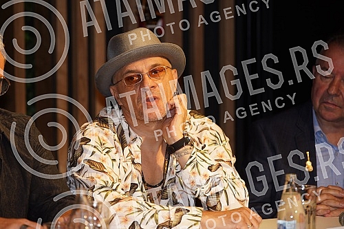 In the Kombank Hall, in the Jazz Canteen in Lisbon, the Plan B Foundation was promoted with the premiere of the first single from the 