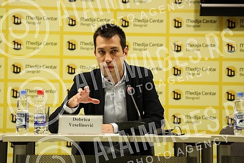 The Let's Not Drown Belgrade and Together for Serbia Movement organized a press conference at which a proposal for cooperation between opposition parties and organizations was presented, entitled 
