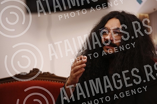 On the occasion of the upcoming concert by violinist Nemanja Radulovic in Kolarac and the release of the first album for Warner Classics, a press conference was held in the Music Gallery of the Kolarac Foundation.Povodom predstojeceg koncerta violi