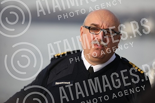 Police are still intensively searching for a young man from Split, Matej Peris, who was last seen on New Year's Eve near the Gothic nightclub, and river police are involved, searching the banks of the Sava.Policija i dalje intenzivno traga za mladi