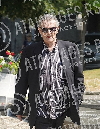 A memorial service on the occasion of the sixth anniversary of Milutin Mrkonjic's death was held in the Alley of Merited Citizens at the New Cemetery, and a QR code was placed on the tombstone, which when wrapped shows information about the late poli A memorial service on the occasion of the sixth anniversary of Milutin Mrkonjic's death was held in the Alley of Merited Citizens at the New Cemetery, and a QR code was placed on the tombstone, which when wrapped shows information about the late poli