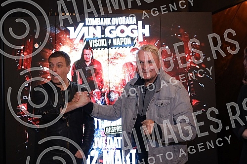 A press conference on the occasion of the Van Gogh group concert in the Kombank Hall was held at the Club Lisbon, and those present were able to see the premiere of the video for the song 