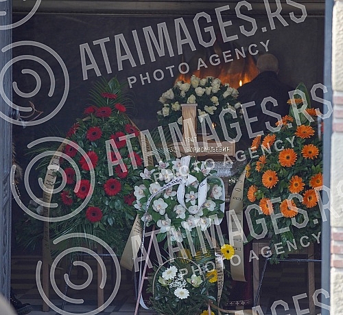 Burial of composer and conductor Vojkan Borisavljevic in the Alley of merited xitizens at the New cemetery.
Sahrana kompozitora i dirigenta Vojkana Borisavljevica u Aleji zasluznih gradjana na Novom groblju. Burial of composer and conductor Vojkan Borisavljevic in the Alley of merited xitizens at the New cemetery.
Sahrana kompozitora i dirigenta Vojkana Borisavljevica u Aleji zasluznih gradjana na Novom groblju.