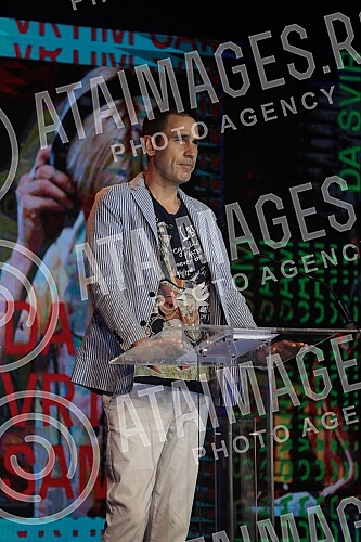 The start of the youth vaccination campaign has been announced at the Belgrade Youth Center.U Domu omladine Beograda najavljen pocetak kampanje za vakcinaciju mladih. The start of the youth vaccination campaign has been announced at the Belgrade Youth Center.U Domu omladine Beograda najavljen pocetak kampanje za vakcinaciju mladih.