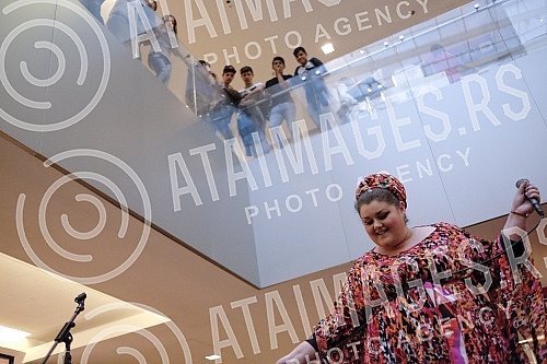 U Trznom centru USCE Shopping centar odrzano druzenje sa ucesnicima Eurosonga (Eurosong 2015 - Wiena). Ucestovali su: Bojana Stamenom (Srbija/Serbia), Nenad Knezevic - Knez (Crna Gora/Montenegro), Daniel Kajmakoski (Makedonija/FYROM) i Eduard Romanyu