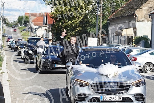 Bojana Rodic and Mirko Sijan, accompanied by relatives and friends, arrived for the wedding in the Church in Surcin, where Mirko was baptized as a baby.