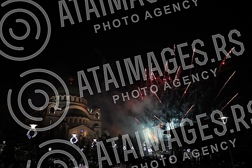 Traditional fireworks on the occasion of the Orthodox New Year's Eve at the Church of St. Sava.
Tradicionalni vatromet povodom doceka Pravoslavne nove godine kod Hrama Svetog Save. Traditional fireworks on the occasion of the Orthodox New Year's Eve at the Church of St. Sava.
Tradicionalni vatromet povodom doceka Pravoslavne nove godine kod Hrama Svetog Save.
