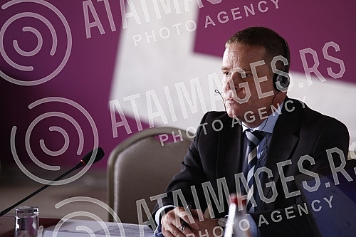 The European Union as a strategic choice conference was held at the Zira Hotel - the experiences of Serbia and Romania.U hotelu Zira odrzana je konferencija Evropska unija kao strateski izbor - iskustva Srbije i Rumunije