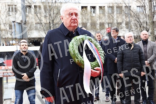 The 112th birthday of the Olympic Committee of Serbia was marked on the plateau in front of the Hotel Moskva.112. rodjendan Olimpijskog komiteta Srbije obelezen je na platou ispred hotela Moskva.