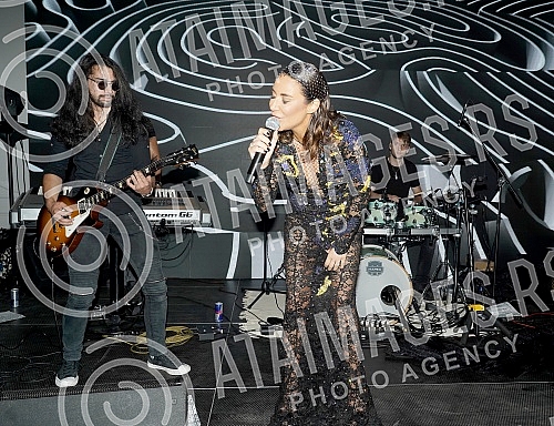 Performance of Ana Nikolic at the opening of the event center The Dream.Nastup Ane Nikolic na otvaranje event centra The Dream.