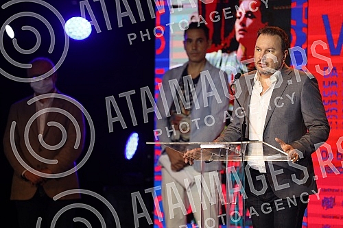 The start of the youth vaccination campaign has been announced at the Belgrade Youth Center.
U Domu omladine Beograda najavljen pocetak kampanje za vakcinaciju mladih. The start of the youth vaccination campaign has been announced at the Belgrade Youth Center.
U Domu omladine Beograda najavljen pocetak kampanje za vakcinaciju mladih.