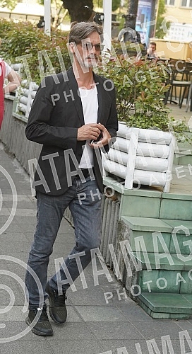 Promotion of the book by Zarko Lausevic Padre, idiot! was held at the Student Cultural Center.Promocija knjige Zarka Lausevica Padre, idiote! odrzana je u Studentskom kulturnom centru. 