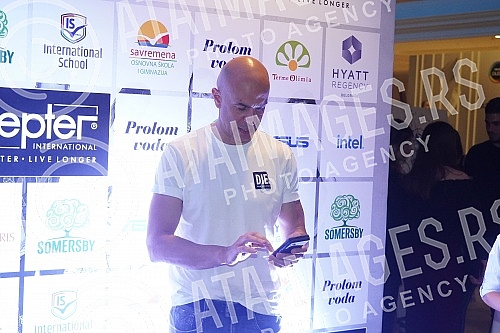 As part of the 34th Zepter Fashion Selection, the Irena Grahovac fashion show was held at the Hyatt Hotel.U sklopu 34. Zepter Fashion Selectiona u hotelu Hyatt odrzana je modna revija Irene Grahovac.