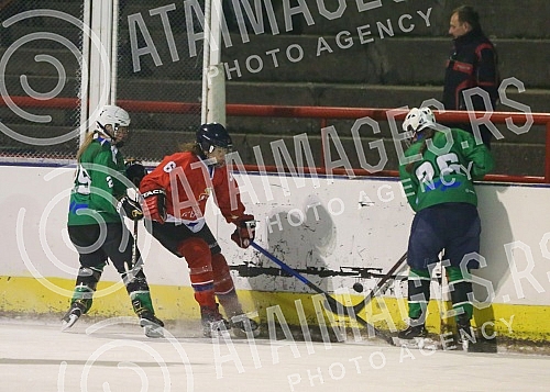 The match of the women's hockey team Serbian girls against Ljubljana's Olimpija was played as part of preparations for the historic, first appearance at the IIHF World Championship III Division B Group, which will be held in Belgrade in March.
Utak The match of the women's hockey team Serbian girls against Ljubljana's Olimpija was played as part of preparations for the historic, first appearance at the IIHF World Championship III Division B Group, which will be held in Belgrade in March.
Utak