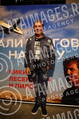 Zoran Kiki Lesendric and the group Piloti promoted the album 