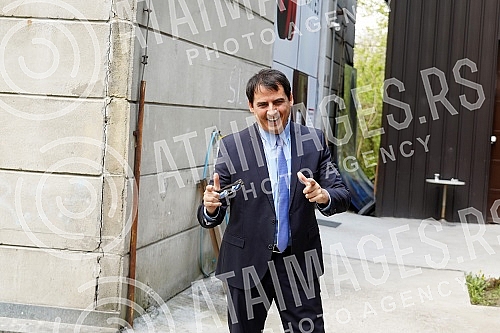 Zoran Kesic in front of the United media studio where the show 