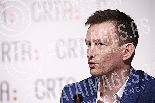 A press conference was held in Miljenko Dereta's premises, at which the CRTA observation mission announced preliminary findings on the monitoring of the election day and the assessment of the quality of the voting process.U prostoru Miljenko Dereta