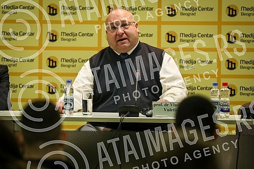 Black and White Movement press conference - for a just Serbia where Vladimir Vuletic, the movement's president, spoke.Konferencija za medije Pokreta CRNO NA BELO - za pravednu Srbiju na kojoj je govorio Vladimir Vuletic, predsednik pokreta.