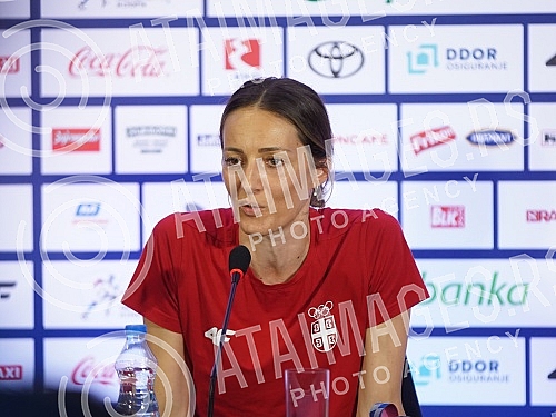 The women's volleyball national team of Serbia, which won a bronze medal at the Games in Tokyo, arrived in Belgrade, and on that occasion a press conference was held at the Nikola Tesla Airport.Zenska odbojkaska reprezentacija Srbije, koja je na Ig