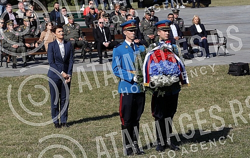 The Jajinci Memorial Park marked the Day of Remembrance for the suffering of Serbs, Roma and Jews at that site in the Second World War, and the state commemorative ceremony was led by Prime Minister Ana Brnabic.U Spomen-parku Jajinci obelezen je Da