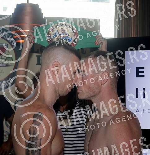 The official measurement of the boxer before the match for the defense of the WBC tutile Mediterranean was held in the restaurant Le Petit Bistro Blue CenterZvanicno merenje boksera pred mec za odbradu WBC tutile Maditerana odrzano je u restoranu L