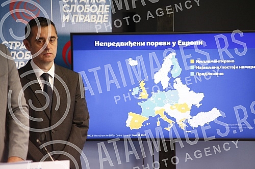 The press conference of the Party of Freedom and Justice, the topic of which was what we should do to mitigate the effects of the crisis on citizens, was held at the party's headquarters.Konferencija za medije Stranke slobode i pravde cija je tema 