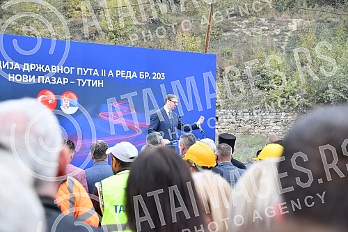 Serbian President Aleksandar Vucic attended the opening ceremony of the reconstructed road Novi Pazar - Tutin.Predsednik Srbije Aleksandar Vucic prisustvovao je ceremonije otvaranja rekonstruisanog puta Novi Pazar - Tutin.