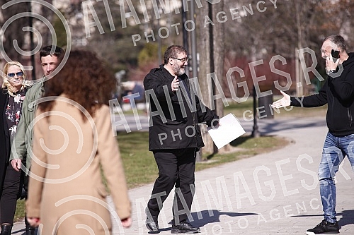 In front of the Presidency, a press conference was held by the Vice President of the Party of Freedom and Justice, Dejan Bulatovic, on the alleged new affair in Serbian agriculture.Ispred Predsednistva je odrzana konferencija za medije potpredsedni