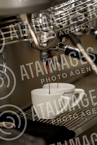 Pravljenje esperso (espresso) kafe