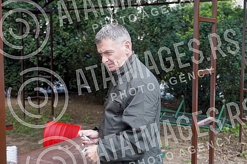 Zoran Kesic in front of the United media studio where the show 