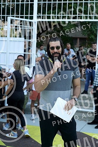Grand opening of the terrain made of 20,000 recycled sneakers in Block 70.Svecano otvaranje terena napravljenog od 20.000 recikliranih patika u Bloku 70.