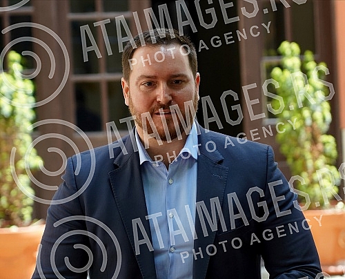 Press conference on the occasion of the opening of the summer theater stage THEATER (which will be located in the yard of the Captain Misina building - Rectorate of the University of Belgrade). Konferencija za medije povodom otvaranja letnje pozori