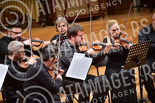 The chamber opera concert of Britney's Illumination was held in the Belgrade Philharmonic.
Kamerni operski koncert Britnove Iluminacije odrzan je u Beogradskoj filharmoniji. The chamber opera concert of Britney's Illumination was held in the Belgrade Philharmonic.
Kamerni operski koncert Britnove Iluminacije odrzan je u Beogradskoj filharmoniji.