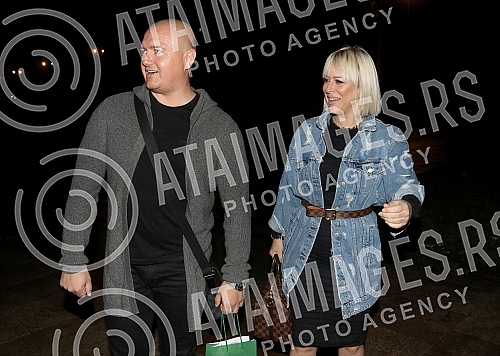 Performance of Sladja Allegro (Sladjana Dragas) held on raft Kartel.Nastup Sladje Allegro na splavu Kartel.