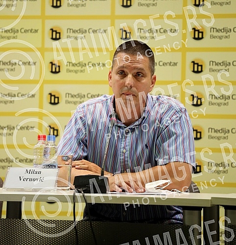 Black and White Movement press conference - for a just Serbia at which a political and program manifesto entitled THE GREAT CHARTER OF FREEDOM was presented to the public. Konferencija za medije Pokreta CRNO NA BELO - za pravednu Srbiiju na kojoj j