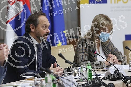 Minister for European Integration Jadranka Joksimovic and Head of the European Union Delegation to Serbia Emanuele Giaufret attended a meeting of the Steering Board of the EU Local Development Program - EU PRO Plus at the Palace of Serbia, and after 