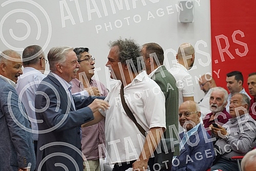 The ceremonial meeting of the Main Board of the Socialist Party of Serbia on the occasion of marking 32 years since the founding of the party was held at the party's headquarters, and SPS President Ivica Dacic addressed it.Svecana sednica Glavnog o