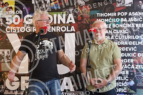 A press conference was held in the RTS Club on the occasion of the great jubilee, more than 50 years of pure rock and roll and the concert of the YU group at the Tasmajdan stadium.
U RTS Klubu je odrzana konferencija za medije povodom velikog jubile A press conference was held in the RTS Club on the occasion of the great jubilee, more than 50 years of pure rock and roll and the concert of the YU group at the Tasmajdan stadium.
U RTS Klubu je odrzana konferencija za medije povodom velikog jubile