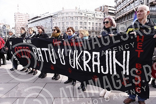 A rally in support of Ukraine and against the dictatorship in Russia and Belarus was held on the Republic Square, organized by an informal group of the Russian, Ukrainian and Belarusian diasporas.Na Trgu Republike odrzan je skup podrske Ukrajini i 