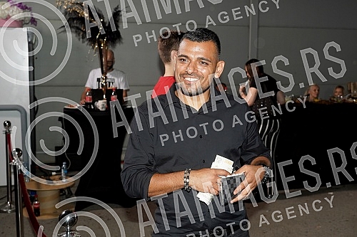 The superfinal of the fourth season of the reality show Zadruga, which is broadcast on Pink television.Superfinale cetvrte sezone rijaliti programa Zadruga koji se emituje na televiziji Pink.