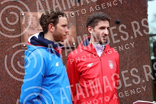 The 112th birthday of the Olympic Committee of Serbia was marked on the plateau in front of the Hotel Moskva.112. rodjendan Olimpijskog komiteta Srbije obelezen je na platou ispred hotela Moskva.