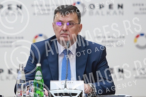 The Open Balkan Leaders' Summit was opened in the Palace of Serbia.U Palati Srbija otvoren je Samita lidera Otvorenog Balkana.