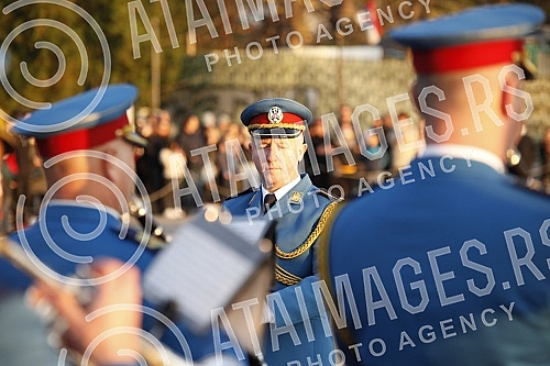 Honorary units of the Serbian Army Guard from the Sava Terrace of the Belgrade Fortress fired honorary artillery fire in honor of the Day of Reconciliation in the First World War - a national holiday in the Republic of Serbia. Pocasne jedinice Gard