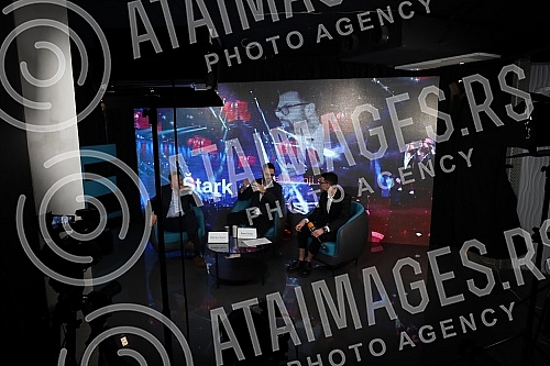 A press conference at which one of the biggest pop stars of the region and singer-songwriter Petra Graso announced a concert at the Stark Arena was held at Sky Garden.Konferencija za medije na kojoj je jedna od najvecih pop zvezda regiona i kantaut