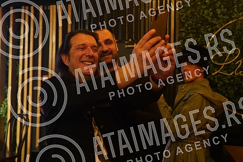 Pop rock band Neverne bebe has announced its new Belgrade concert in Kombank Hall for March 8 - Women's Day at the Jazz Canteen Club Lisbon within that cultural institution. Pop rock band Neverne bebe has announced its new Belgrade concert in Kombank Hall for March 8 - Women's Day at the Jazz Canteen Club Lisbon within that cultural institution.