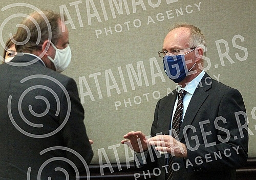 The Association of Judges of Serbia, with the support of the OSCE Mission to Serbia, organized a conference on Constitutional Change in Serbia. Drustvo sudija Srbije uz podrsku Misije OEBS u Srbiji organizovalo je konferenciju Ustavne promene u Srb